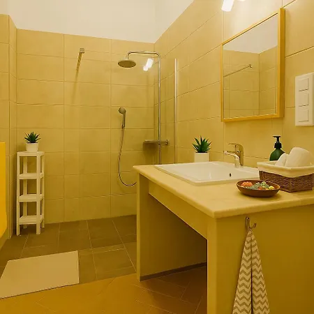 Apartament Serena Near Boulvard With Ac Budapesta