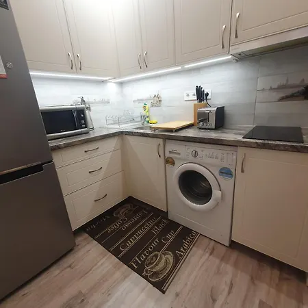 Serena Near Boulvard With Ac Apartment *