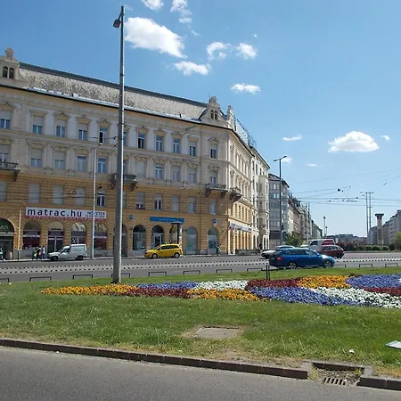 Apartamento Serena Near Boulvard With Ac Budapest